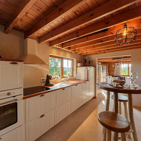 Chez Hubert Chalet